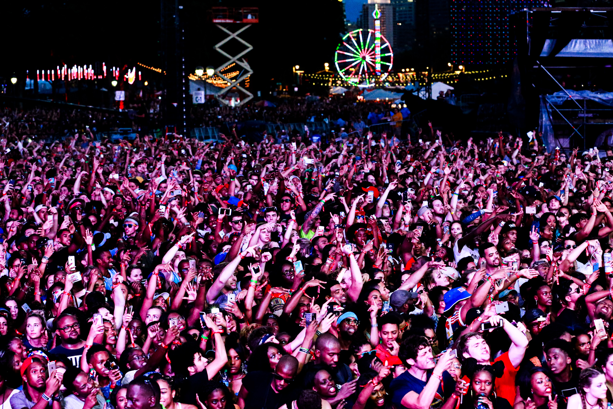 Crowd at Made in America Festival in Philadelphia during live music performance photographed by Ebis Hernandez