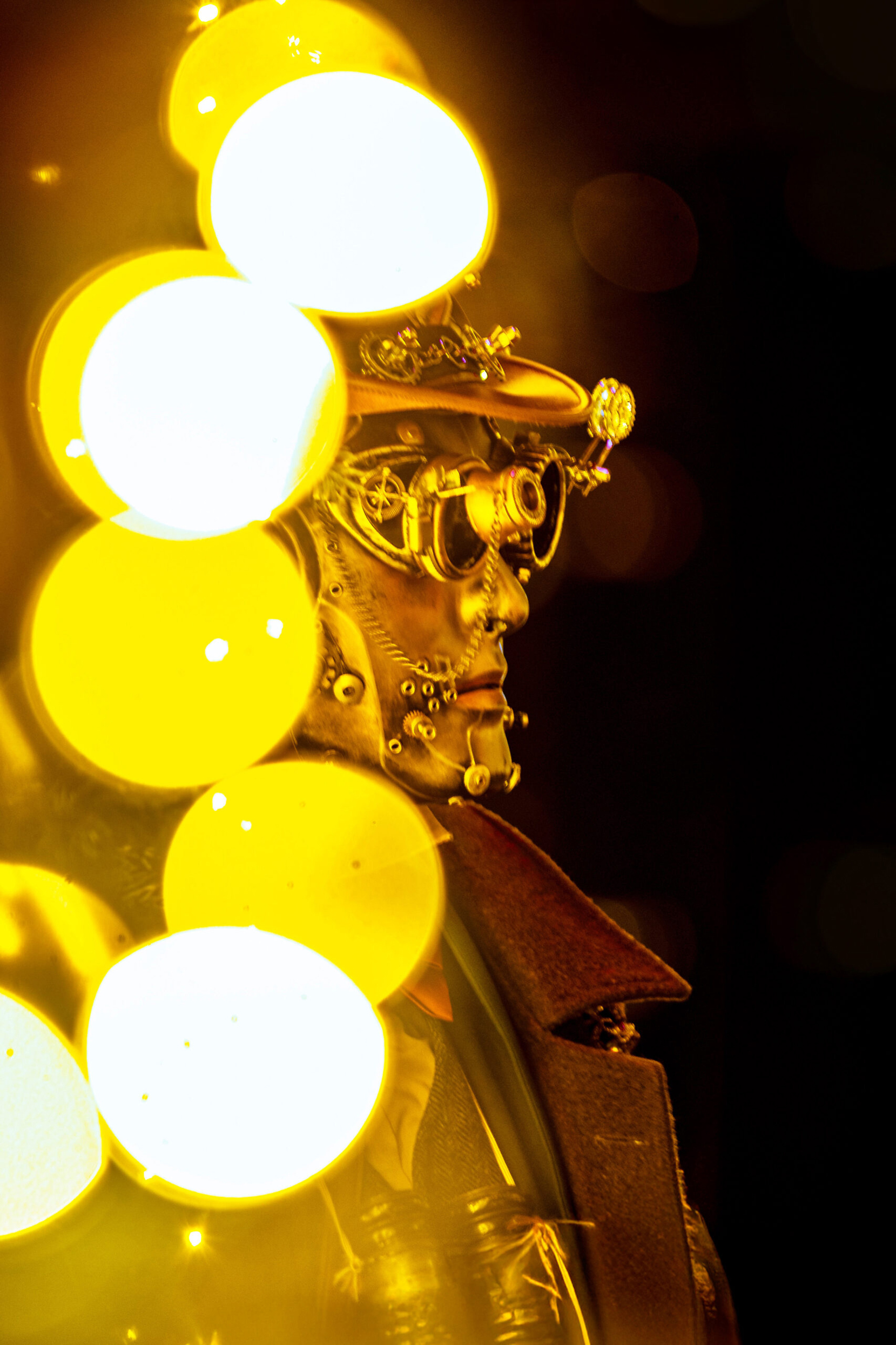 Creative portrait with neon bokeh lighting and stylized fashion look photographed by Ebis Hernandez